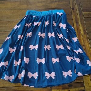 Bow skirt